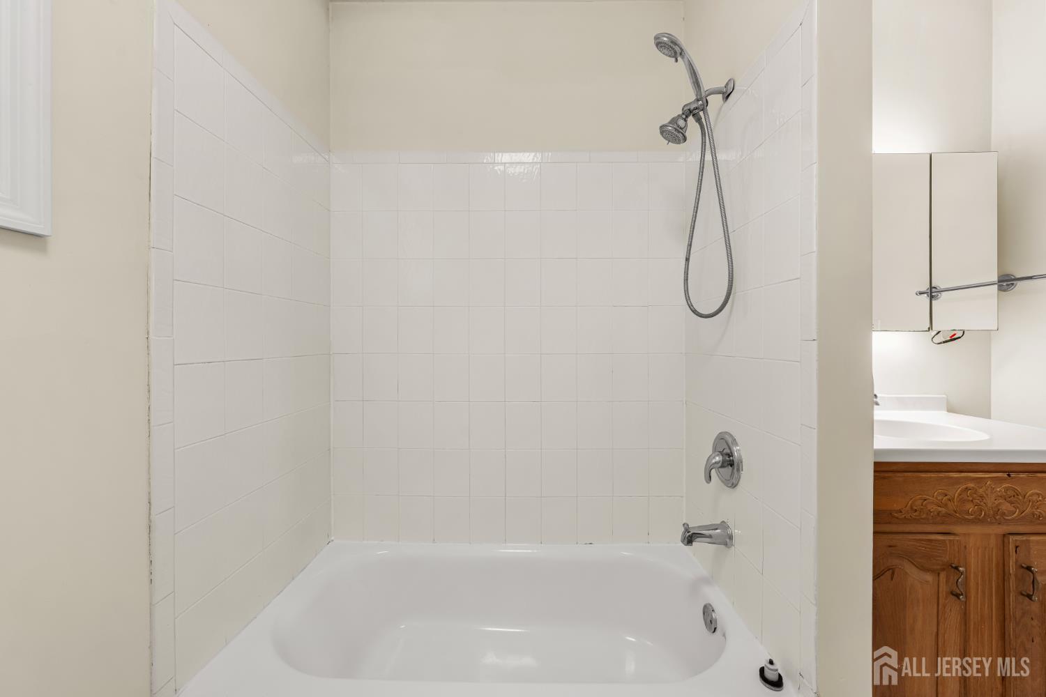 265 S 9th Avenue S Highland Park NJ 08904