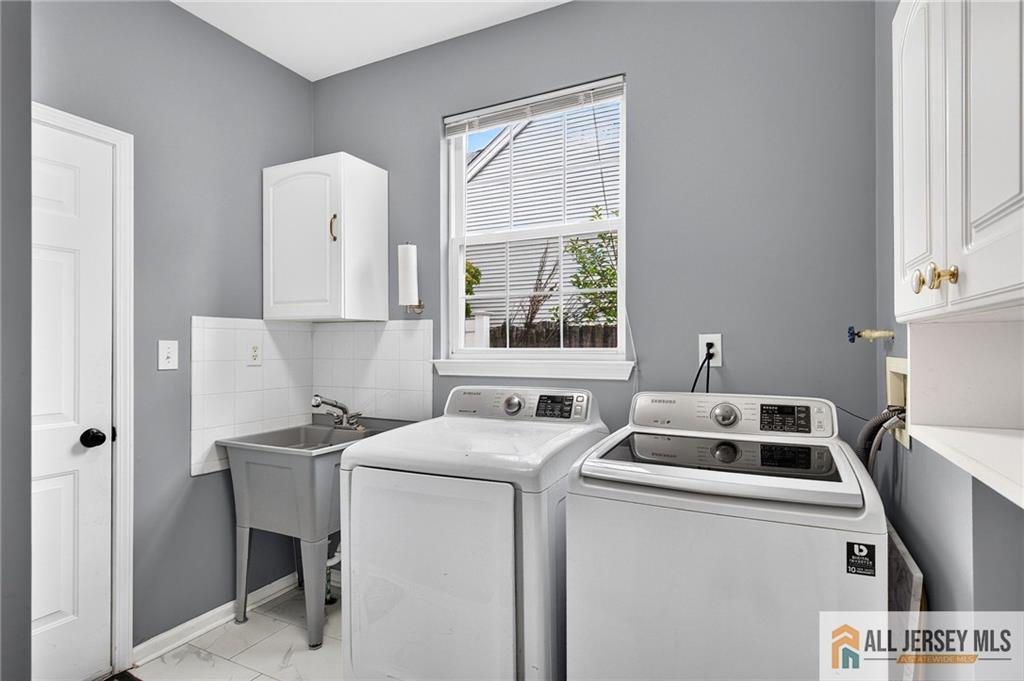422 Aynsley Court Morganville NJ 07751