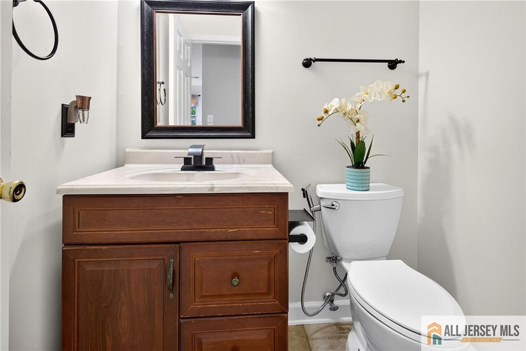 422 Aynsley Court Morganville NJ 07751