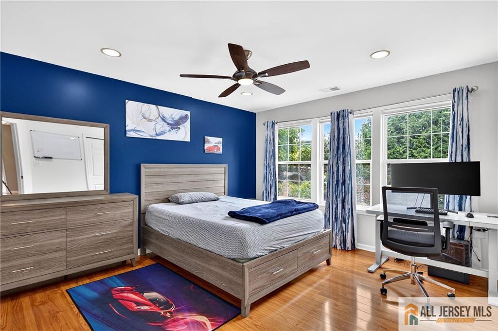 422 Aynsley Court Morganville NJ 07751