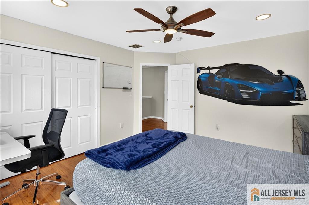 422 Aynsley Court Morganville NJ 07751