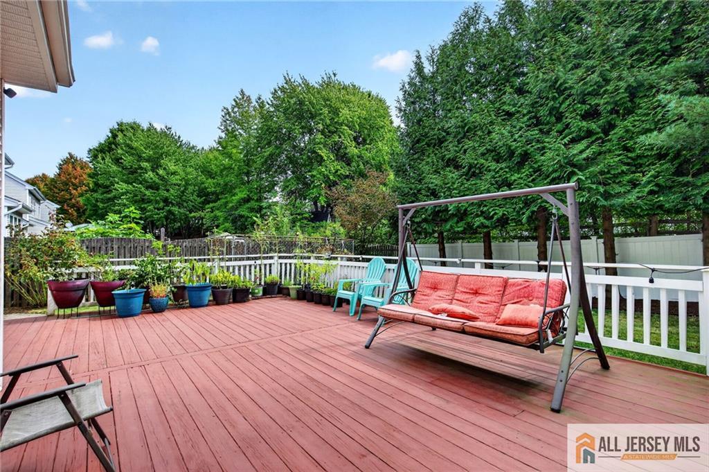 422 Aynsley Court Morganville NJ 07751