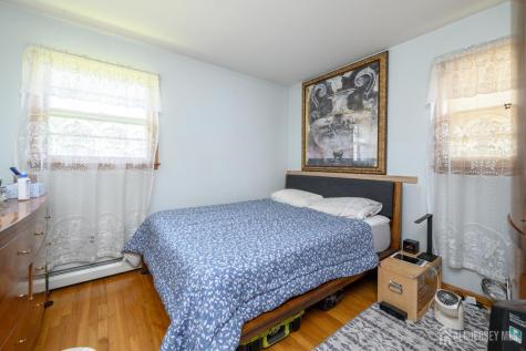 2 Carlton Street Carteret NJ 07008