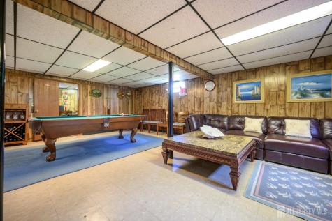 2 Carlton Street Carteret NJ 07008