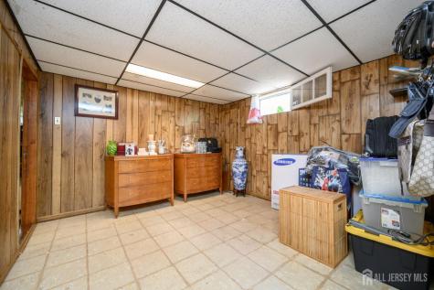 2 Carlton Street Carteret NJ 07008