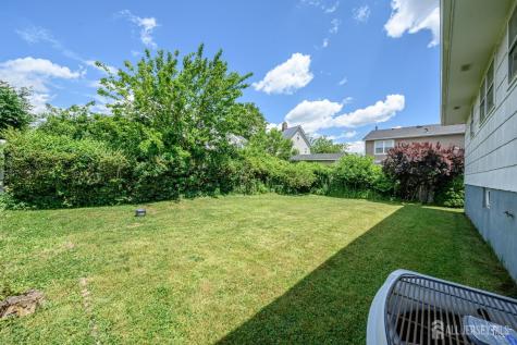 2 Carlton Street Carteret NJ 07008
