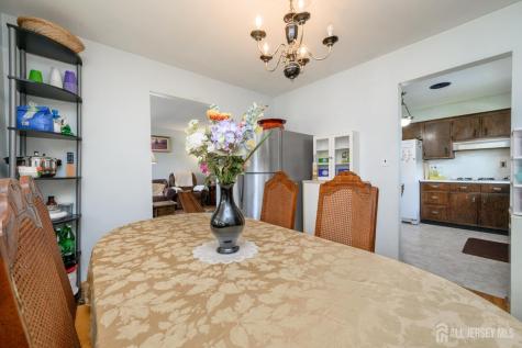2 Carlton Street Carteret NJ 07008