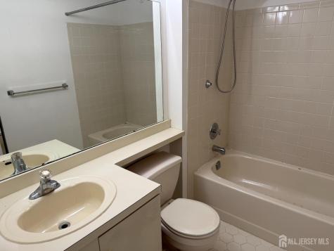 358 Hadleigh Lane North Brunswick NJ 08902