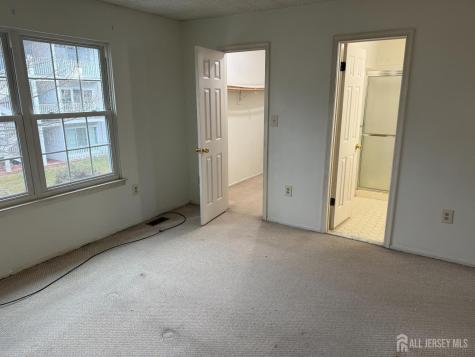 358 Hadleigh Lane North Brunswick NJ 08902