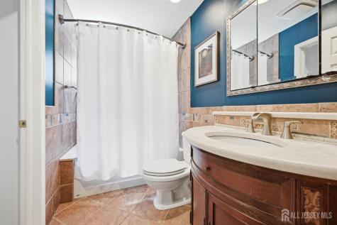 8 Nottingham Drive East Brunswick NJ 08816