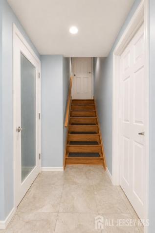 35 Shelley Road Springfield NJ 07081
