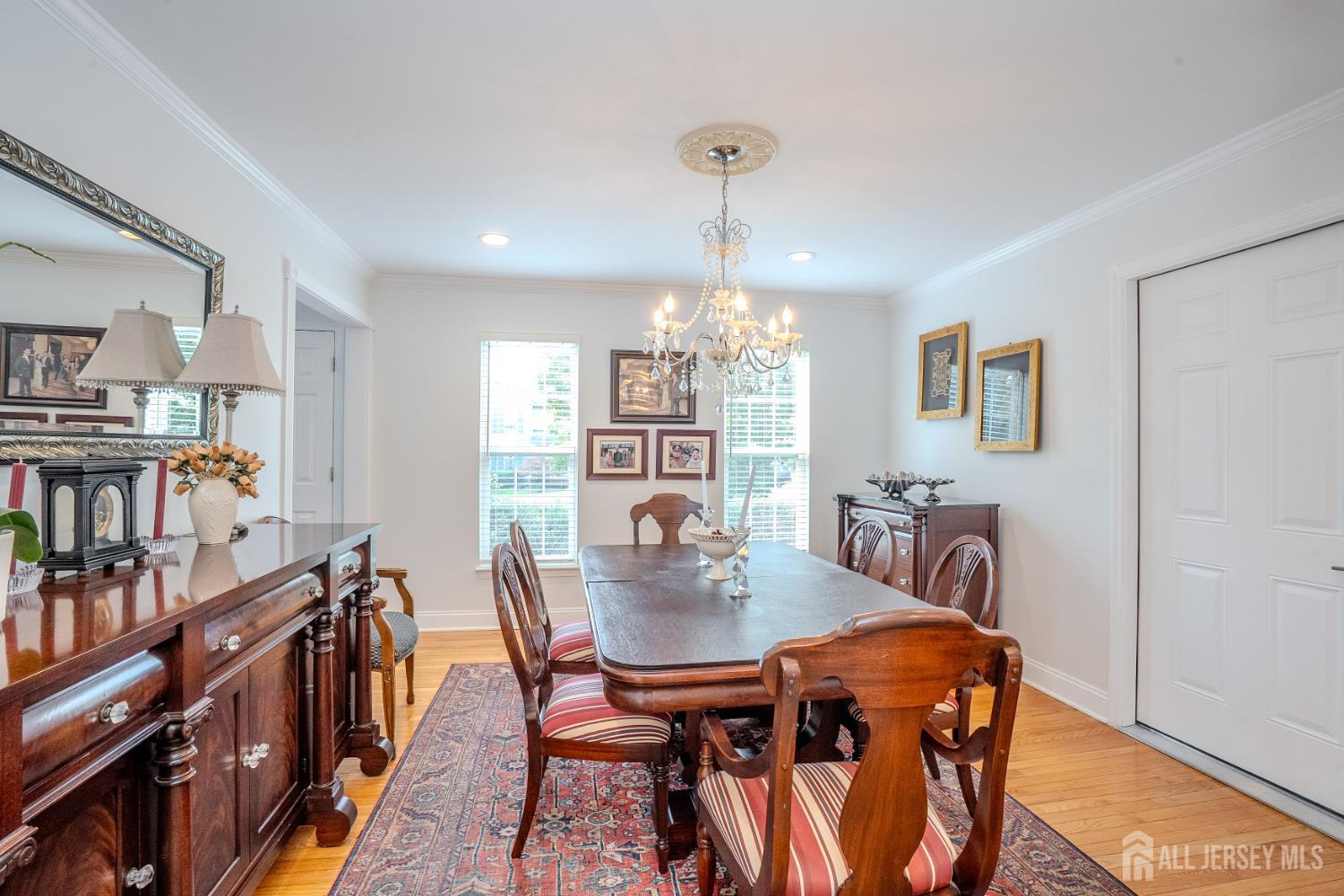 6 Fountain Drive Franklin NJ 08873