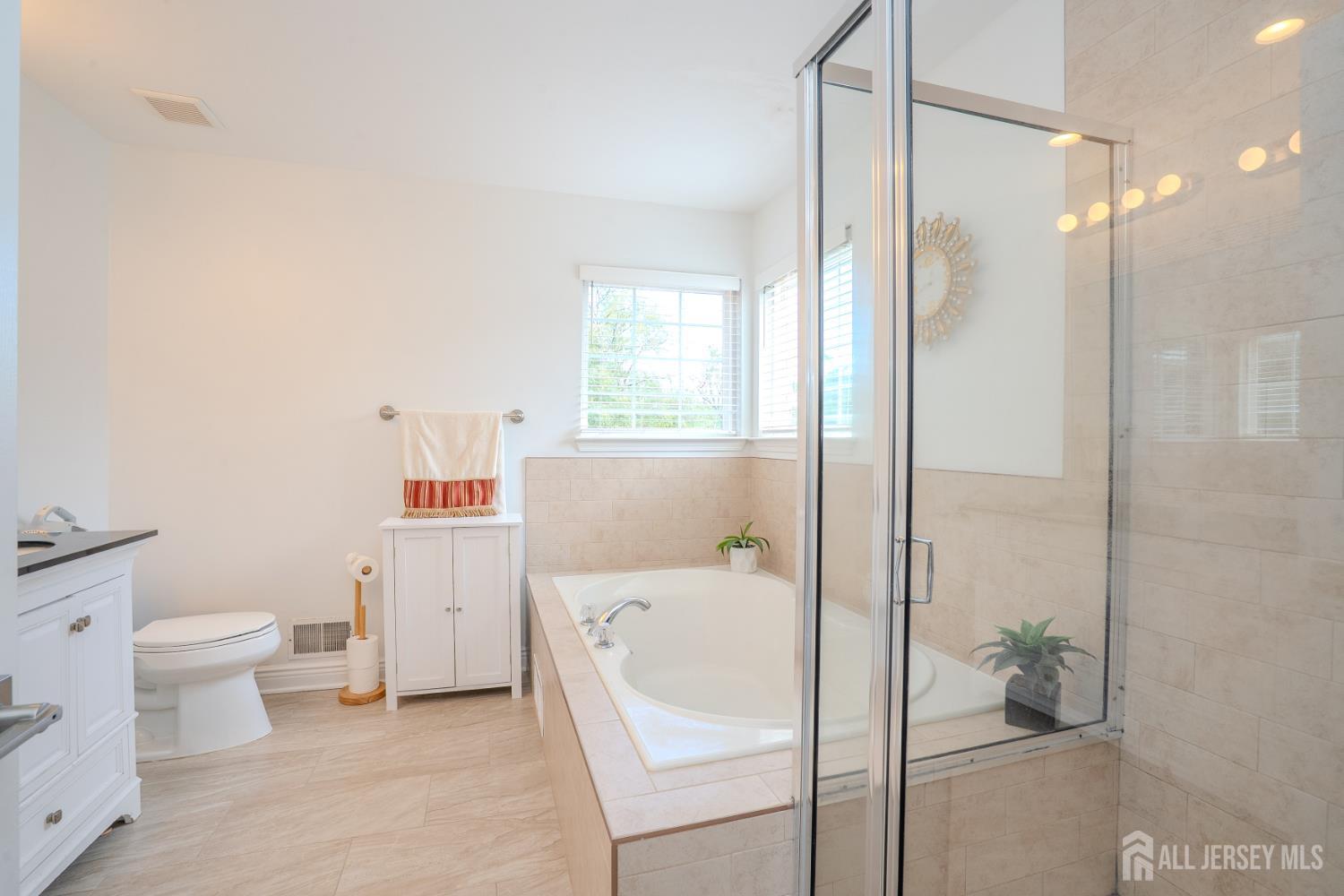 6 Fountain Drive Franklin NJ 08873