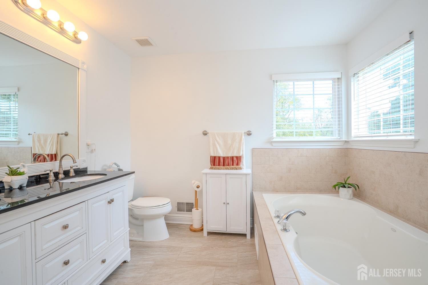 6 Fountain Drive Franklin NJ 08873