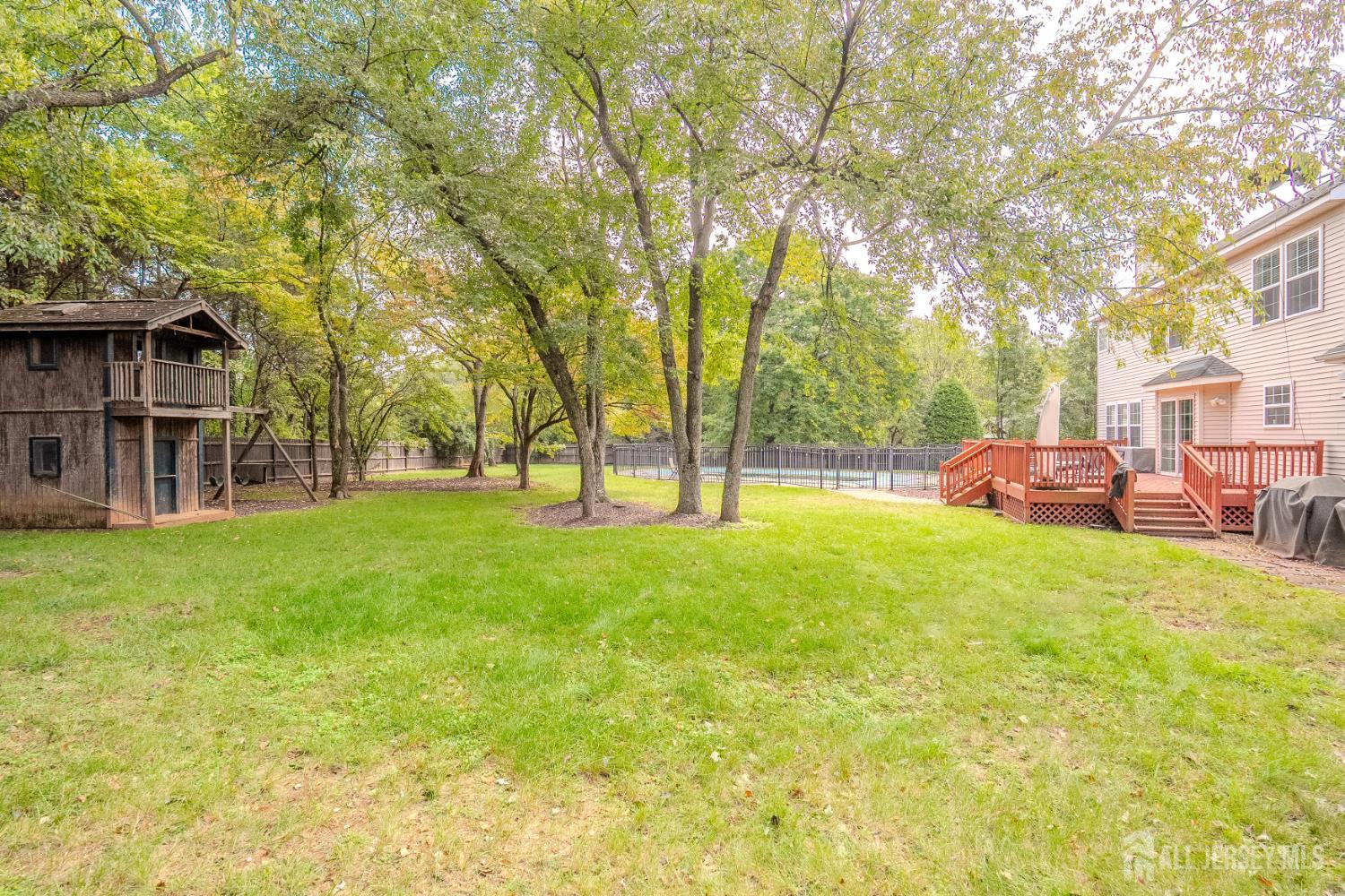 6 Fountain Drive Franklin NJ 08873