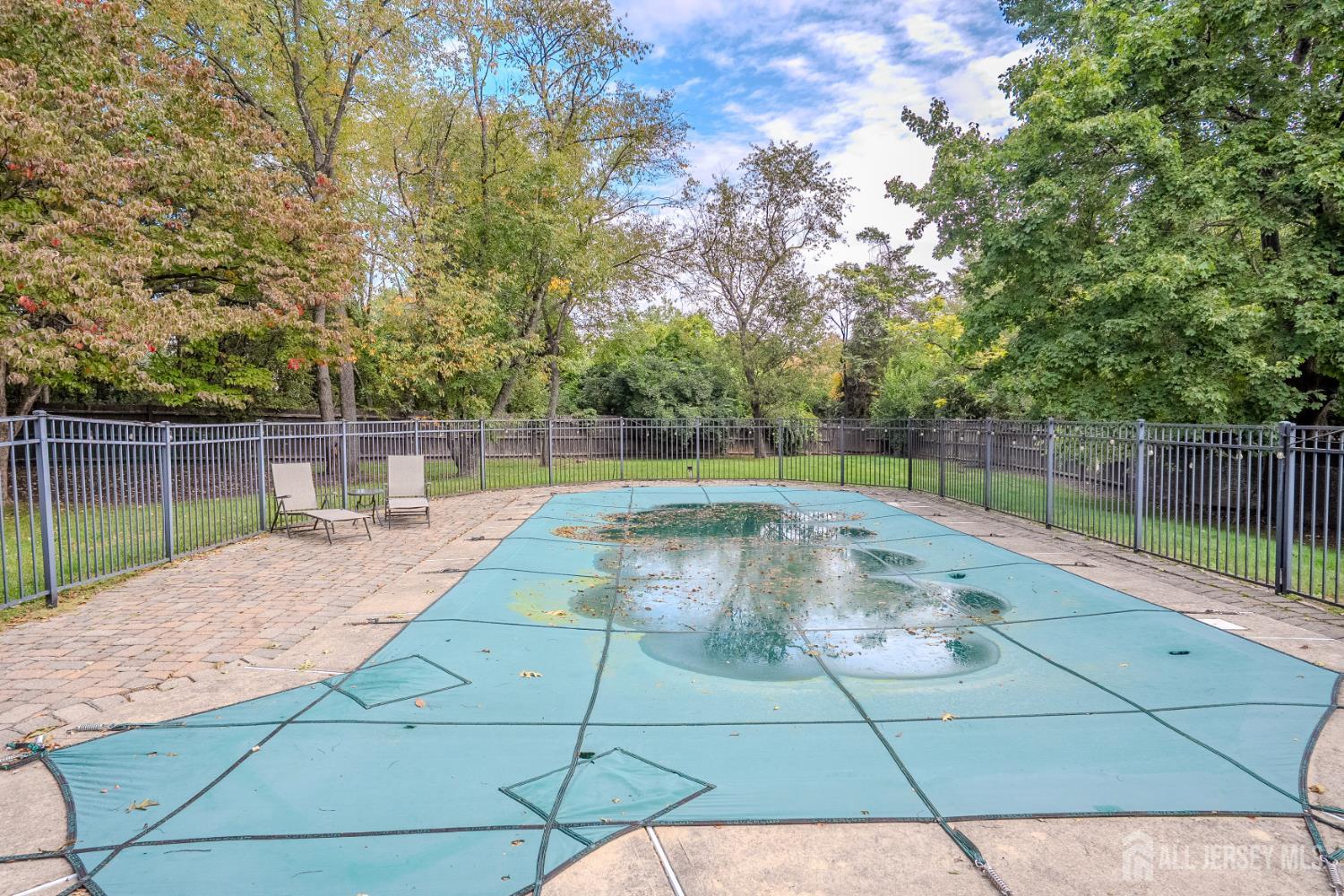 6 Fountain Drive Franklin NJ 08873
