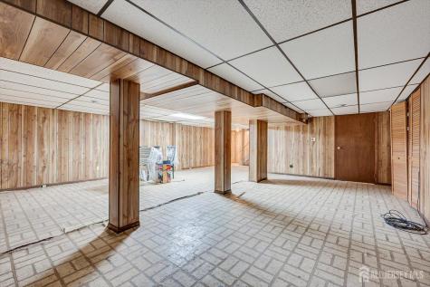 688 Grove Avenue Edison NJ 08820