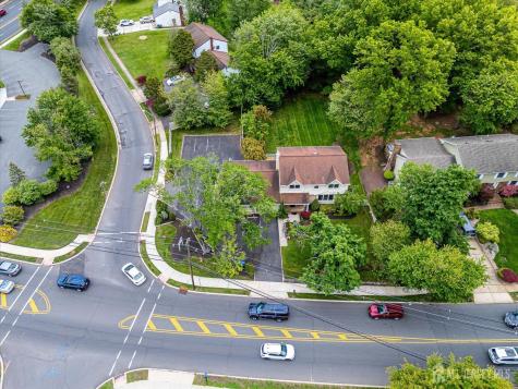 688 Grove Avenue Edison NJ 08820