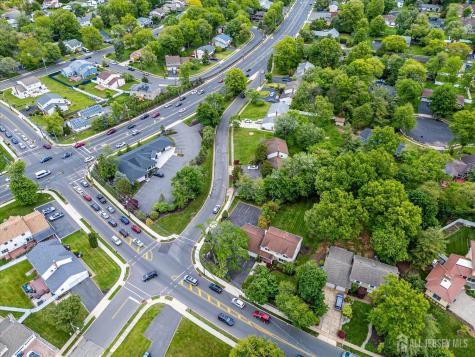688 Grove Avenue Edison NJ 08820