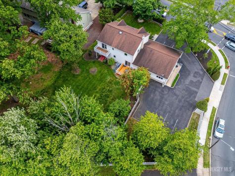 688 Grove Avenue Edison NJ 08820