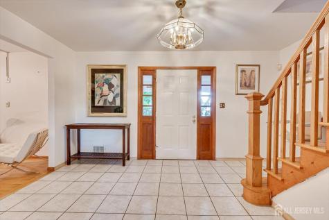 688 Grove Avenue Edison NJ 08820