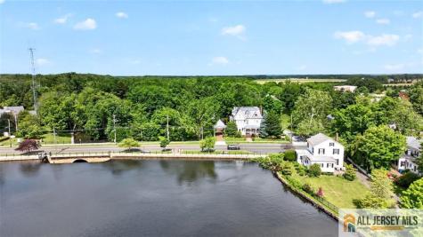 14 N Main Street Cranbury NJ 08512