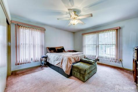 6 Keen Lane Edison NJ 08820