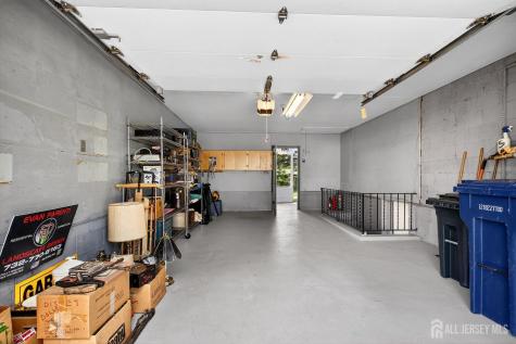 35 SE Nassau Street Clark NJ 07066