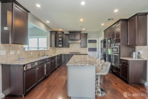 27 Greylynne Drive Monroe NJ 08831