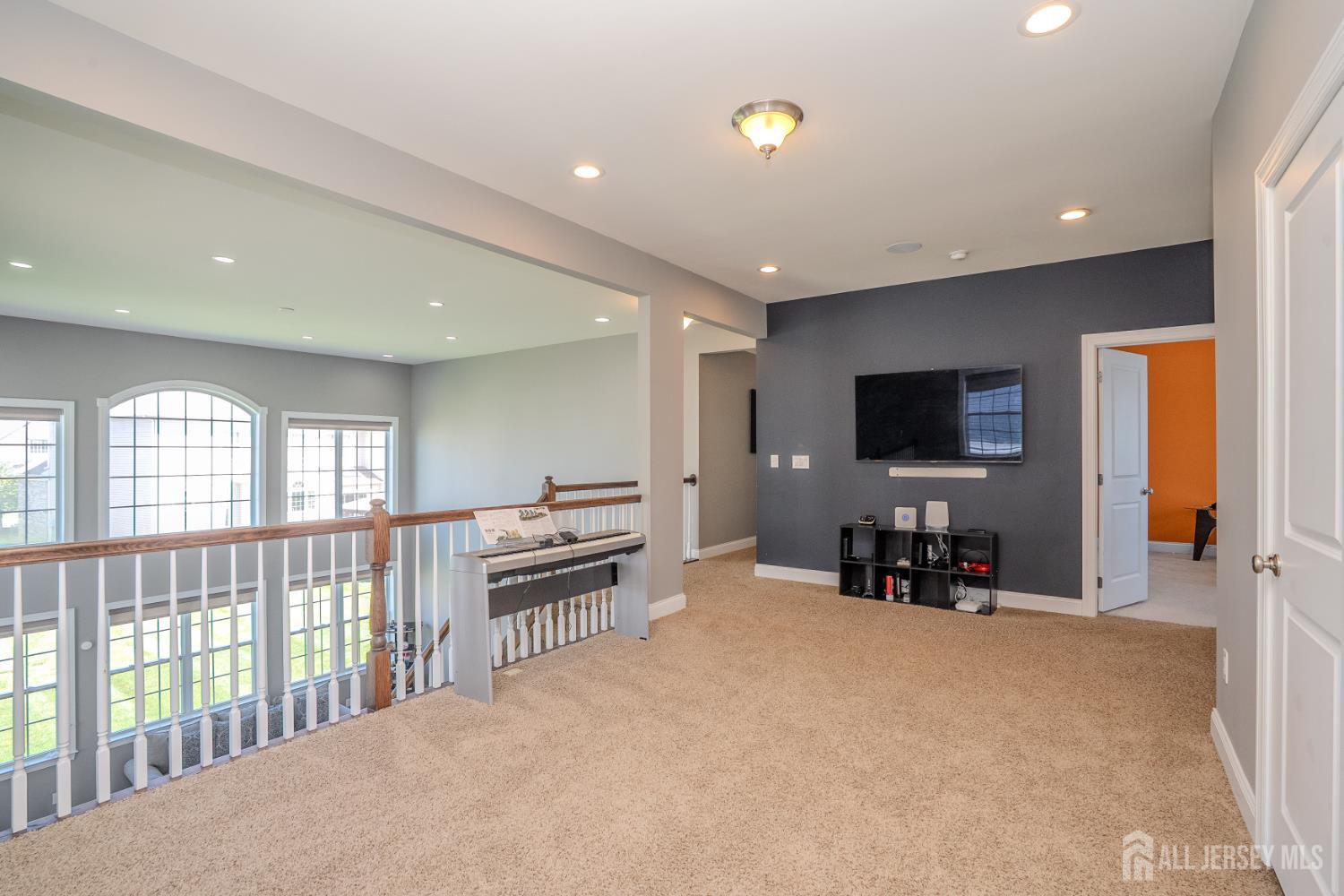 27 Greylynne Drive Monroe NJ 08831