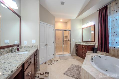 27 Greylynne Drive Monroe NJ 08831