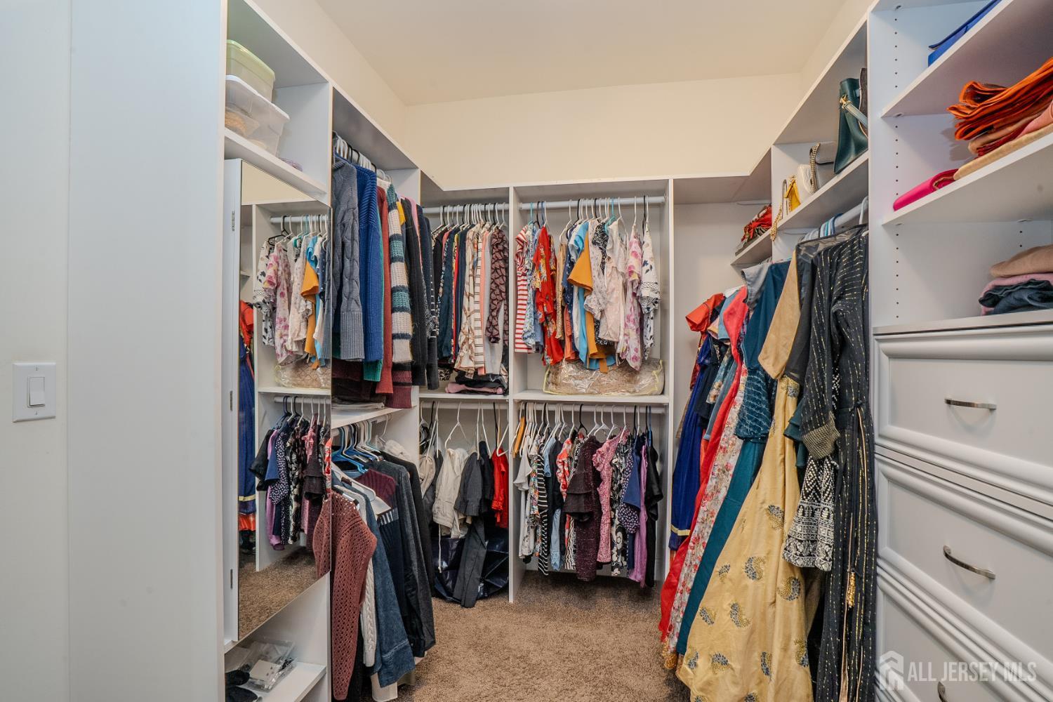 27 Greylynne Drive Monroe NJ 08831