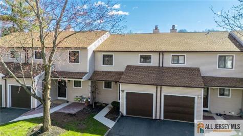 5 Lily Court Edison NJ 08820