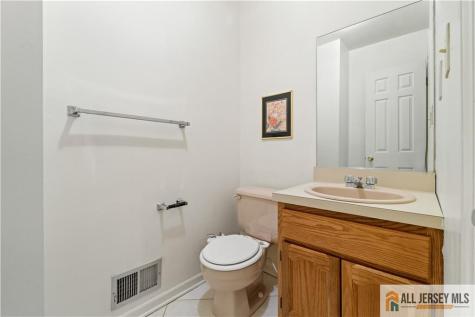 5 Lily Court Edison NJ 08820