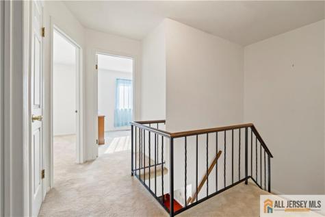 5 Lily Court Edison NJ 08820
