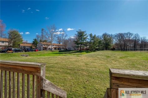 5 Lily Court Edison NJ 08820
