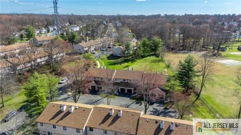 5 Lily Court Edison NJ 08820