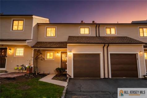 5 Lily Court Edison NJ 08820