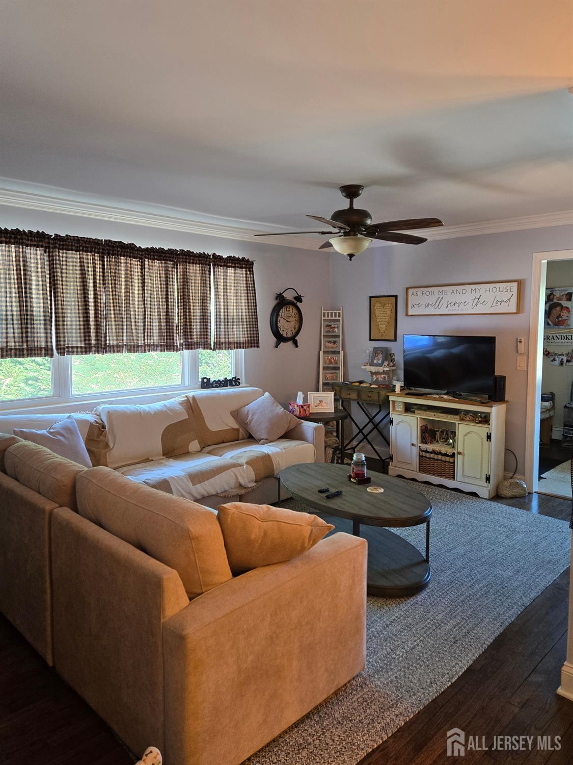 24 Newport Place Toms River NJ 08753