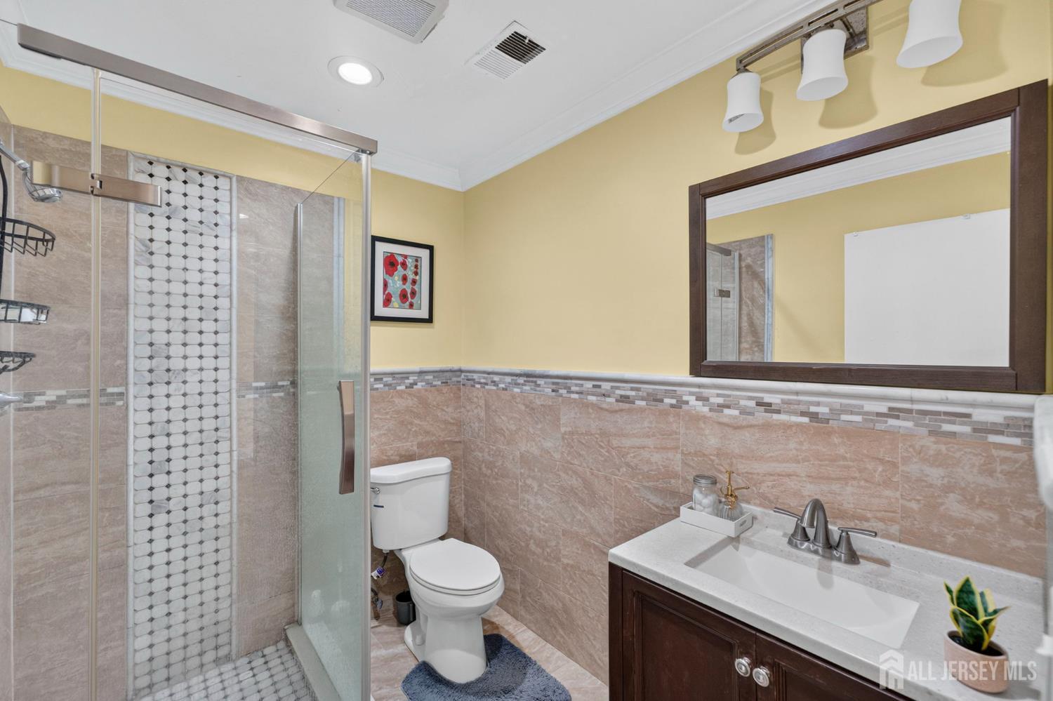 56 Woodbury Road Edison NJ 08820