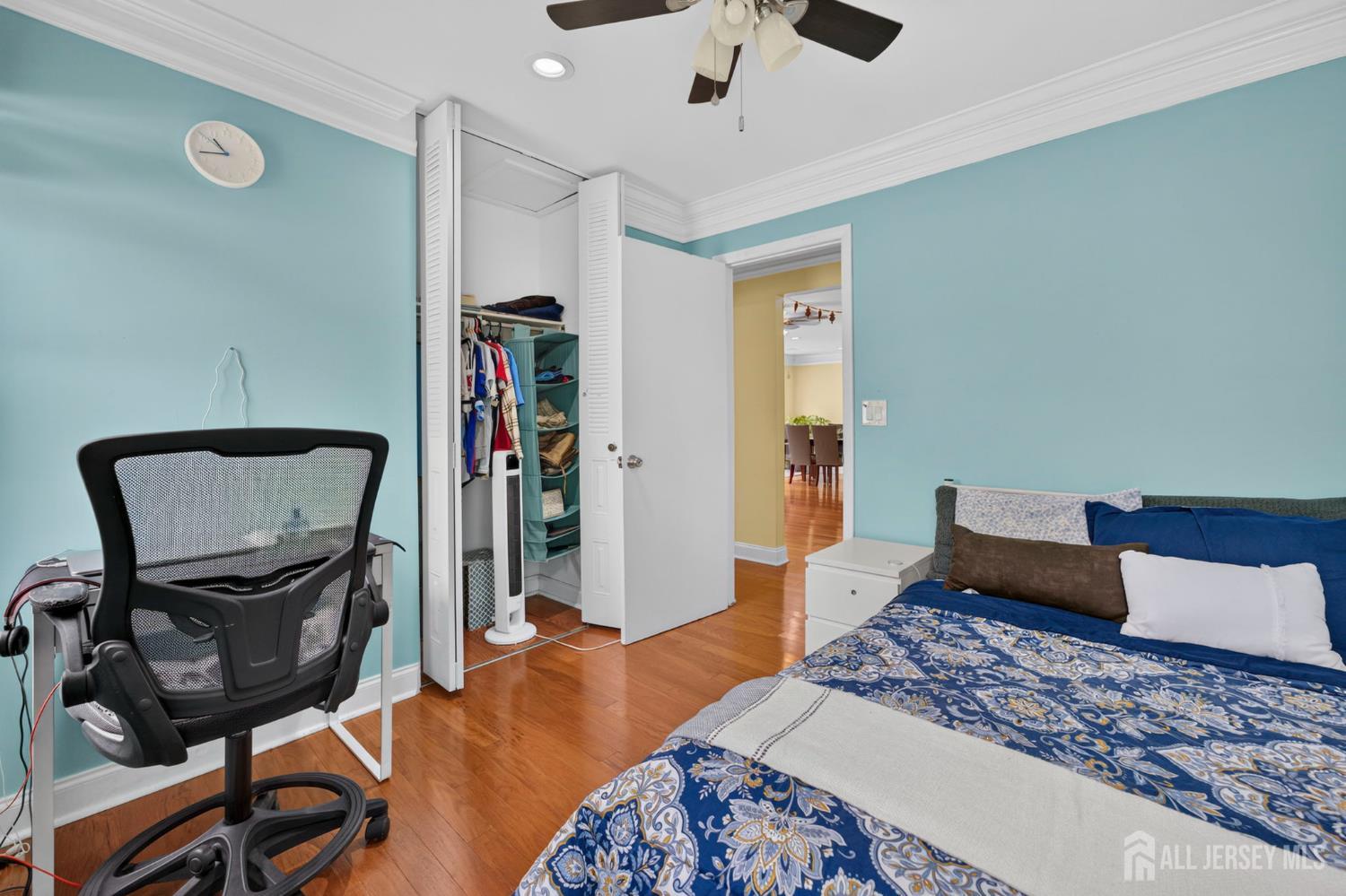 56 Woodbury Road Edison NJ 08820