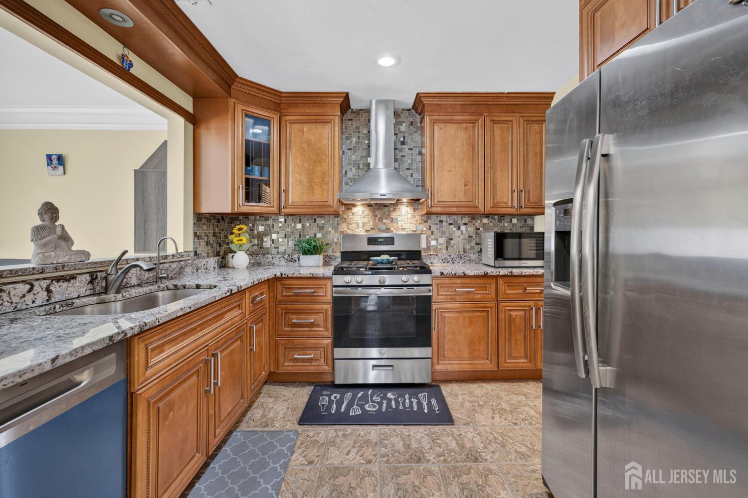 56 Woodbury Road Edison NJ 08820