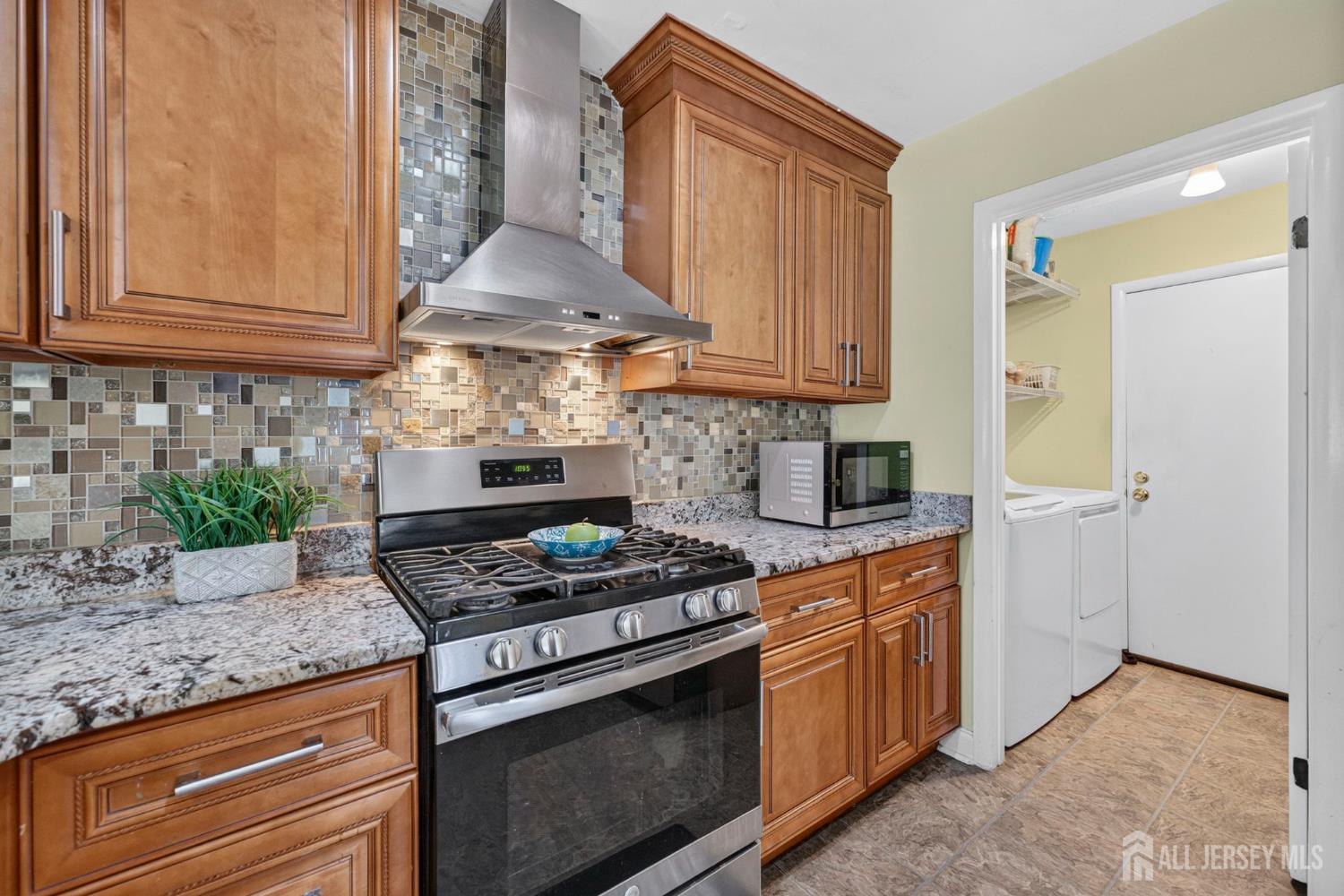56 Woodbury Road Edison NJ 08820