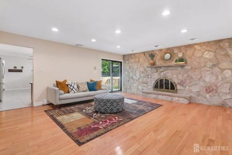 16 Cutter Avenue Edison NJ 08820