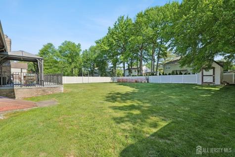 16 Cutter Avenue Edison NJ 08820