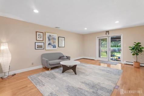 16 Cutter Avenue Edison NJ 08820