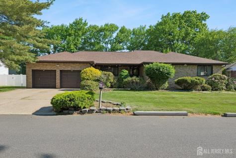 16 Cutter Avenue Edison NJ 08820