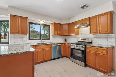 16 Cutter Avenue Edison NJ 08820