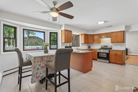 16 Cutter Avenue Edison NJ 08820