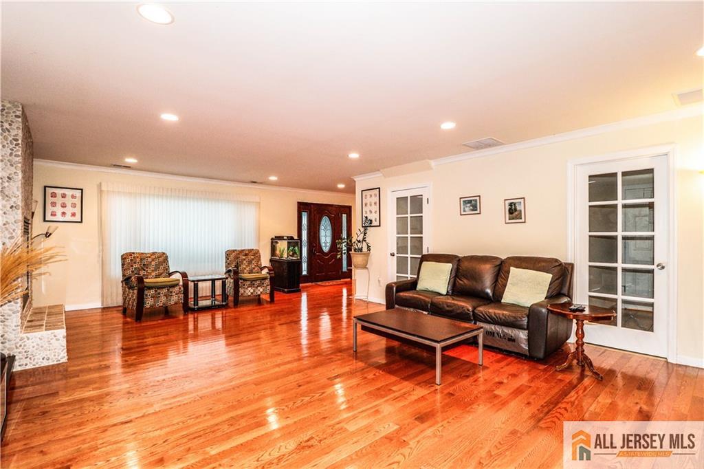 13 Ramsey Road Edison NJ 08820
